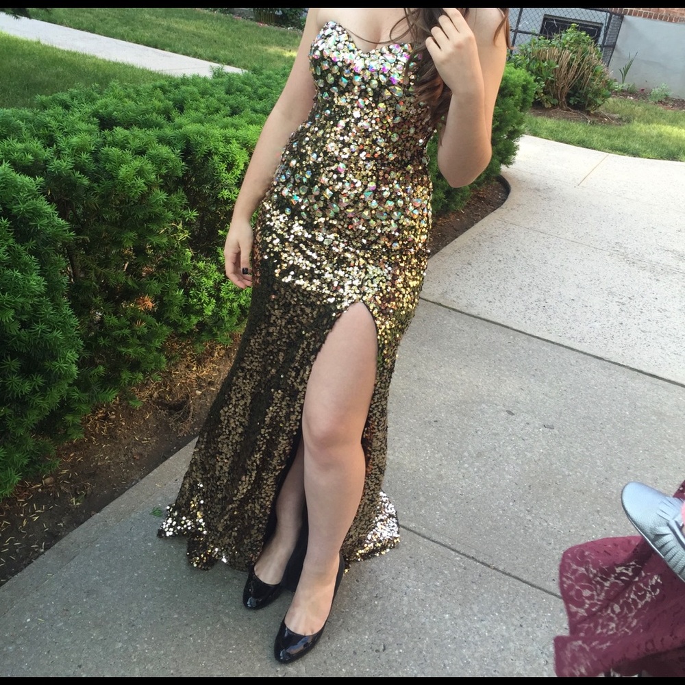 Splash prom dress